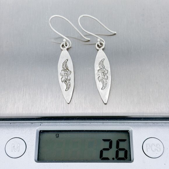 Vintage Sterling Silver 925 Floral Engraved Dangle Earrings - Picture 4 of 4